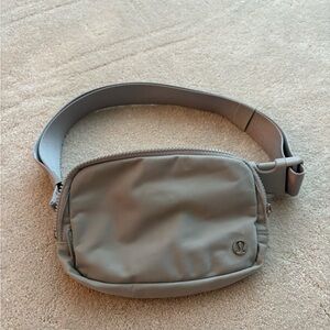 Lululemon Belt Bag in Gray